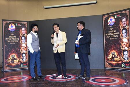 10th भारत इंटरनेशनल फ़िल्म फेस्टिवल मुंबई 2025-26 में क्लासिक एंटरटेनमेंट के बेनर तले निर्मित फिल्म ‘अपना अमिताभ’ को बेस्ट फ़िल्म अवार्ड